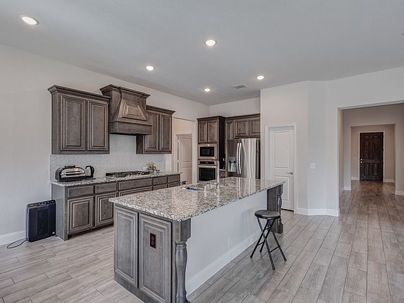 4th image of 334 Winterwood Dr