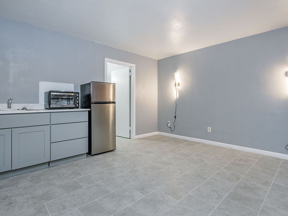 1st image of 620 W Amarillo Blvd #16