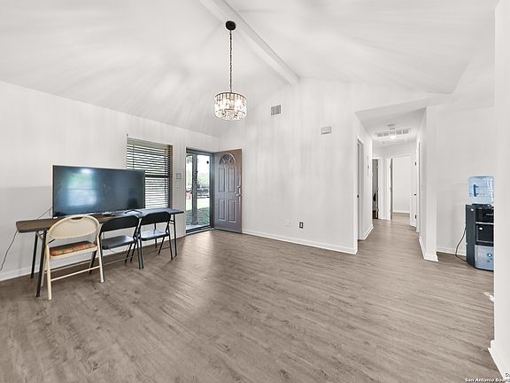 5th image of 10614 GREEN NOOK ST