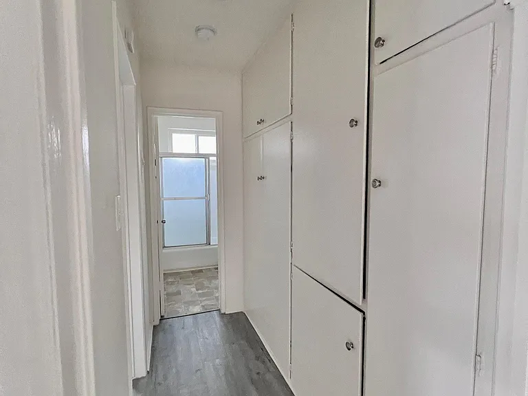 234 W Elm Ave #D — Photo 10