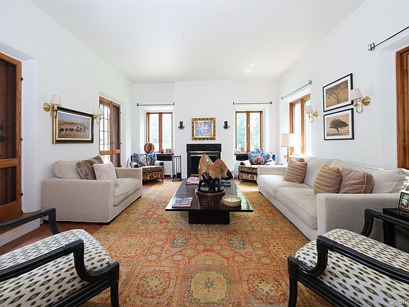 5th image of 10 Ridge Pl