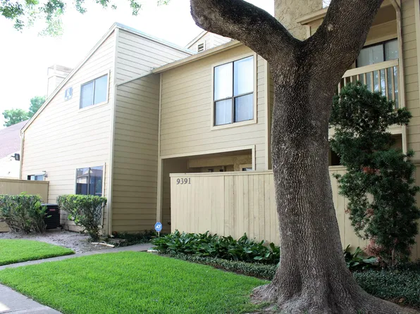 9391 Pagewood Ln, Houston, TX 77063
