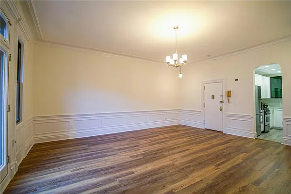 Rented by R New York | media 40