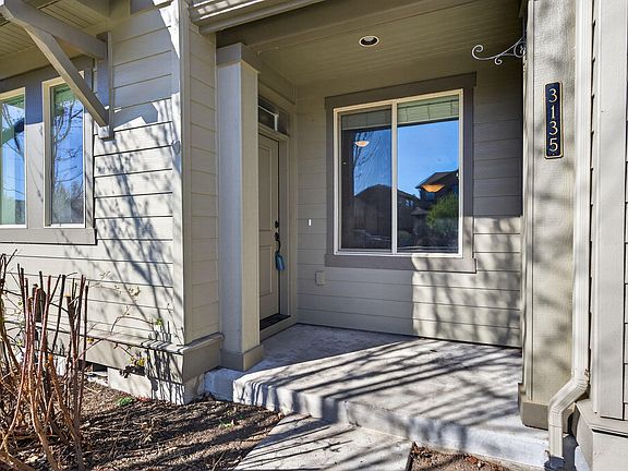 2nd image of 3135 SW 28th St