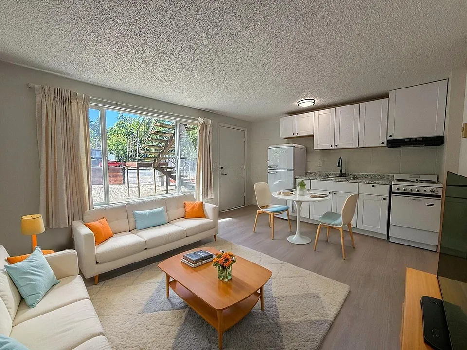 1005 W 7th Ave #1