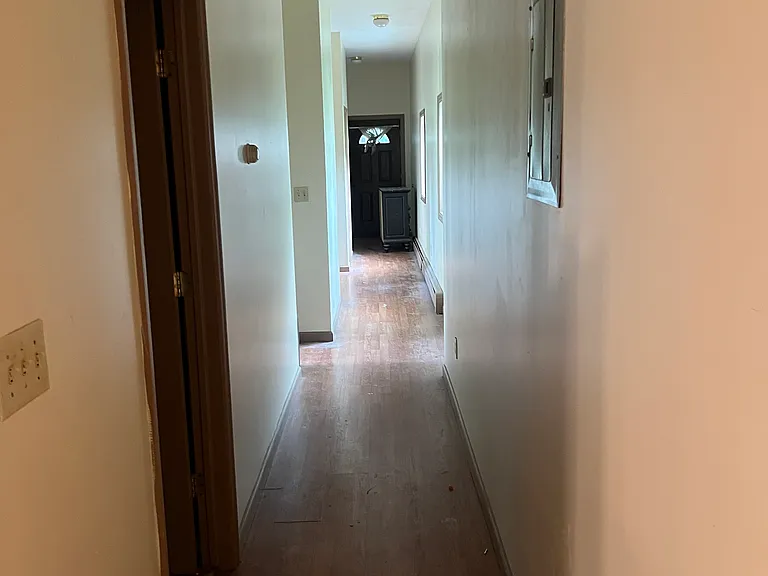 74 1st St #1 — Photo 3