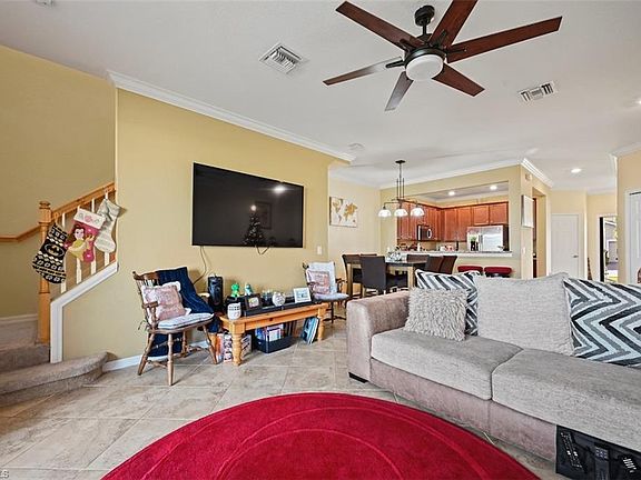 4th image of 2712 Blossom WAY