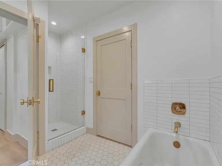 11944 Hesby St — Photo 25