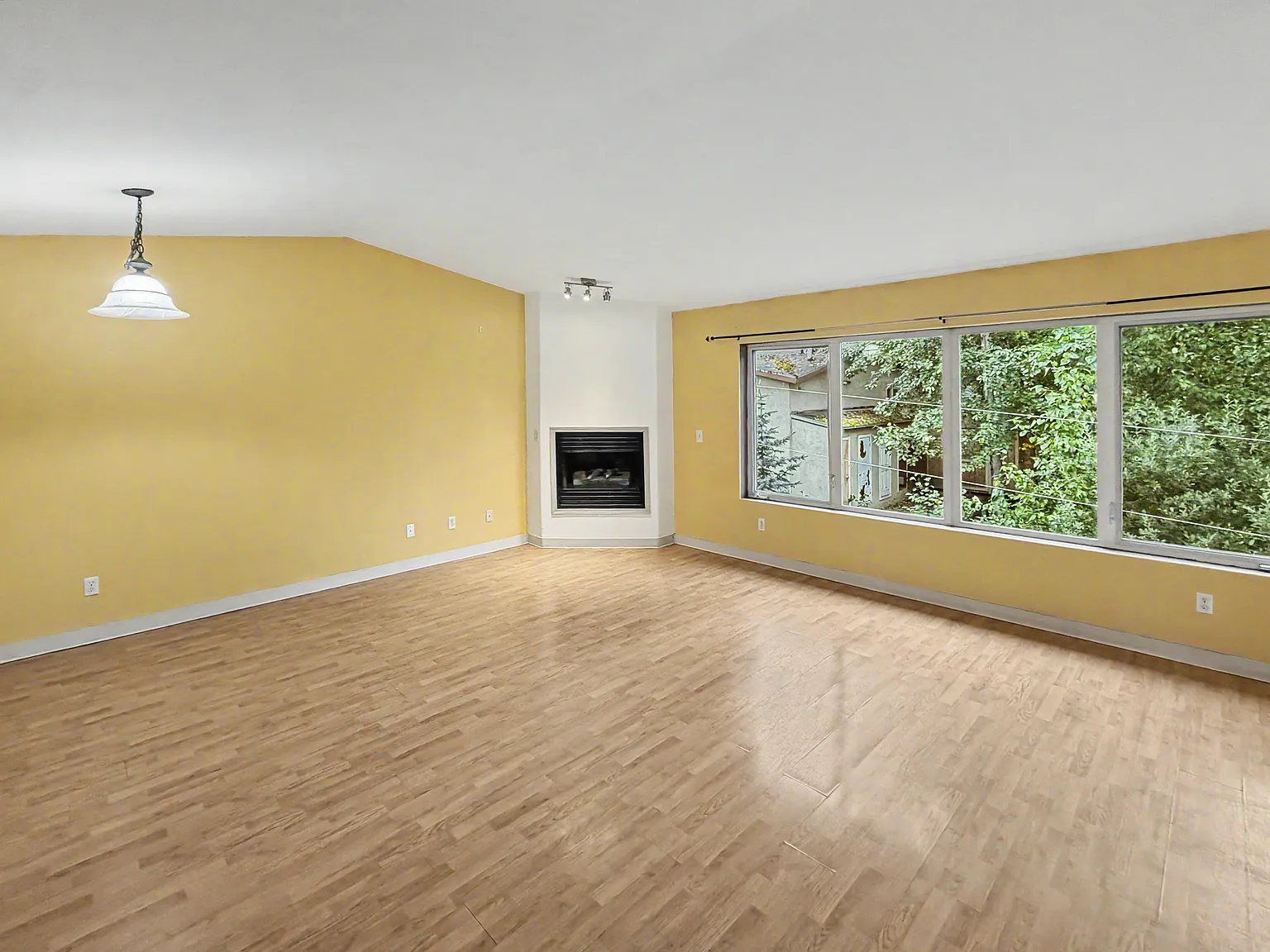 7660 Boundary Avenue - 1 — Photo 2