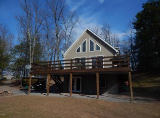 843 Picnic Woods Rd, Jersey Shore, PA 17740