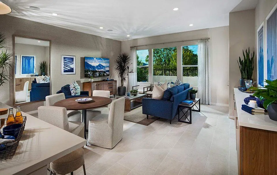 283 Alienta Ln