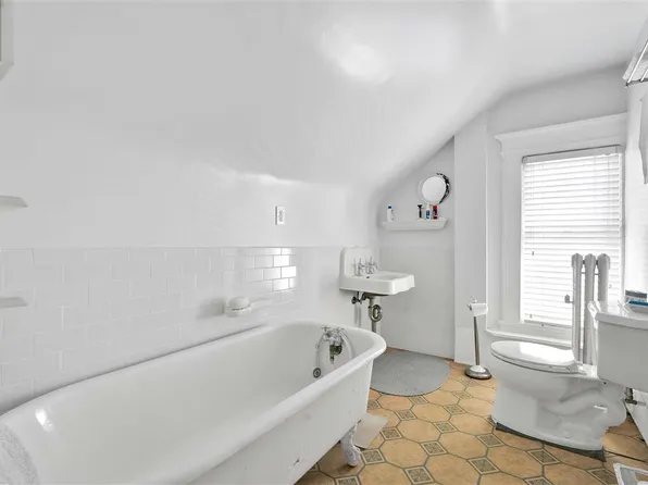 86-09 104th Street image 48 of 59