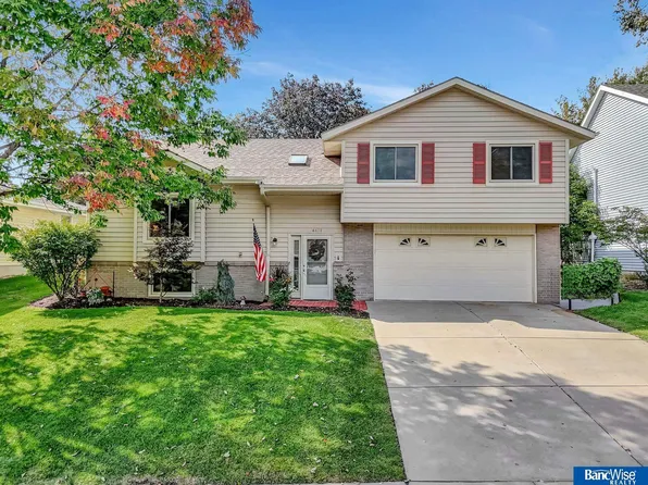 4431 S 57th St, Lincoln, NE 68516