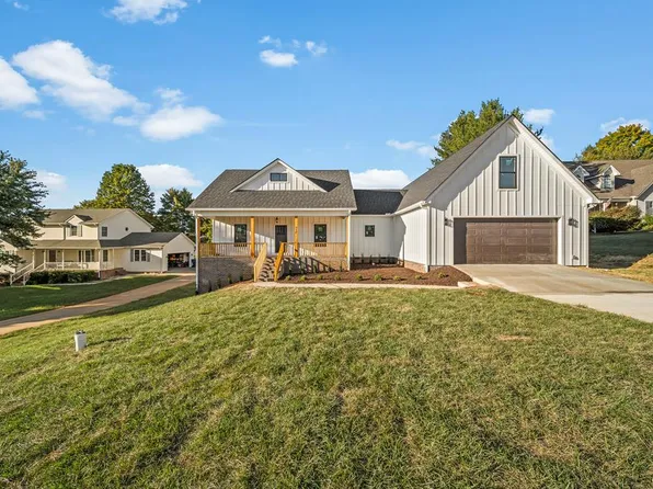 417 Windrowe Dr, Cookeville, TN 38506