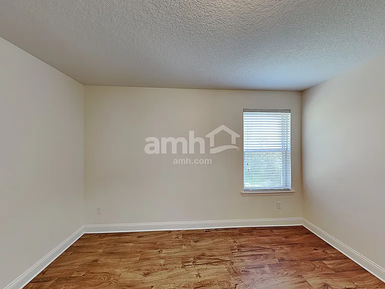 327 Cortez Dr — Photo 20