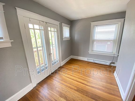 4th image of 3119 Thompson Ave APT 3E-3