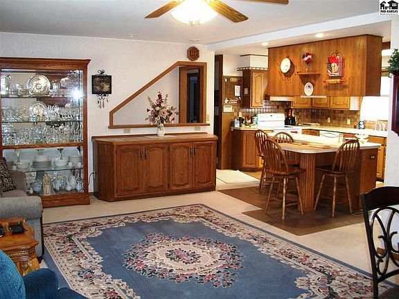 3rd image of 2505 Lundman Dr