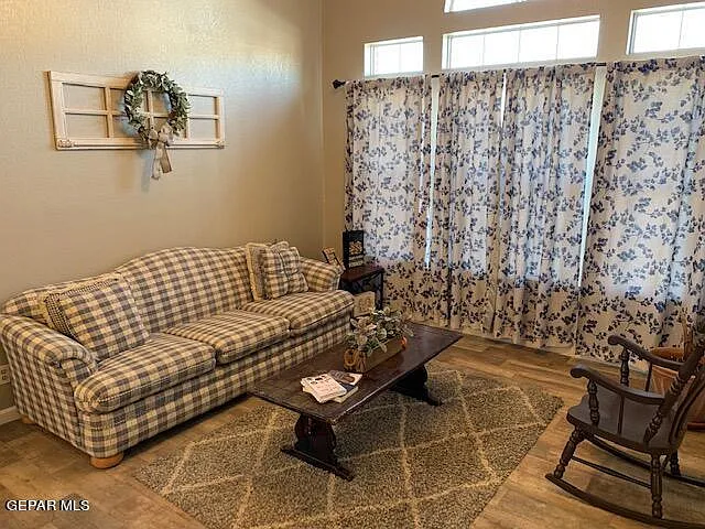 7401 Plaza Taurina Dr — Photo 6