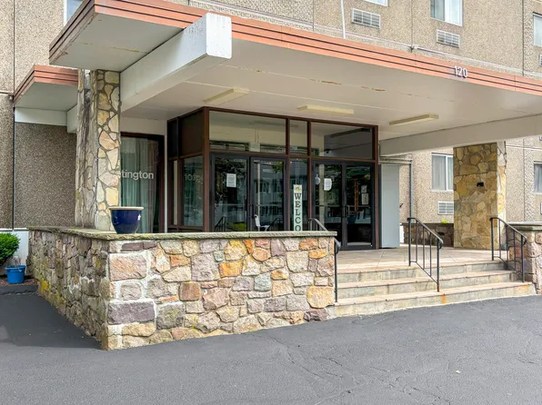 120 Huntington Turnpike #606, Bridgeport, CT 06610