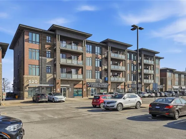 520 Service Rd #411, Grimsby, ON L3M 0C9