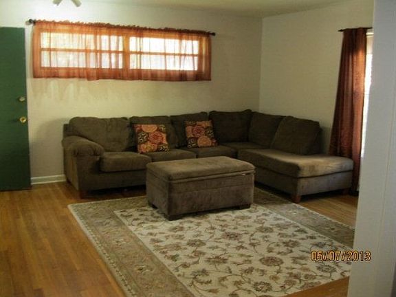 2nd image of 2303 E Rosebud Ave