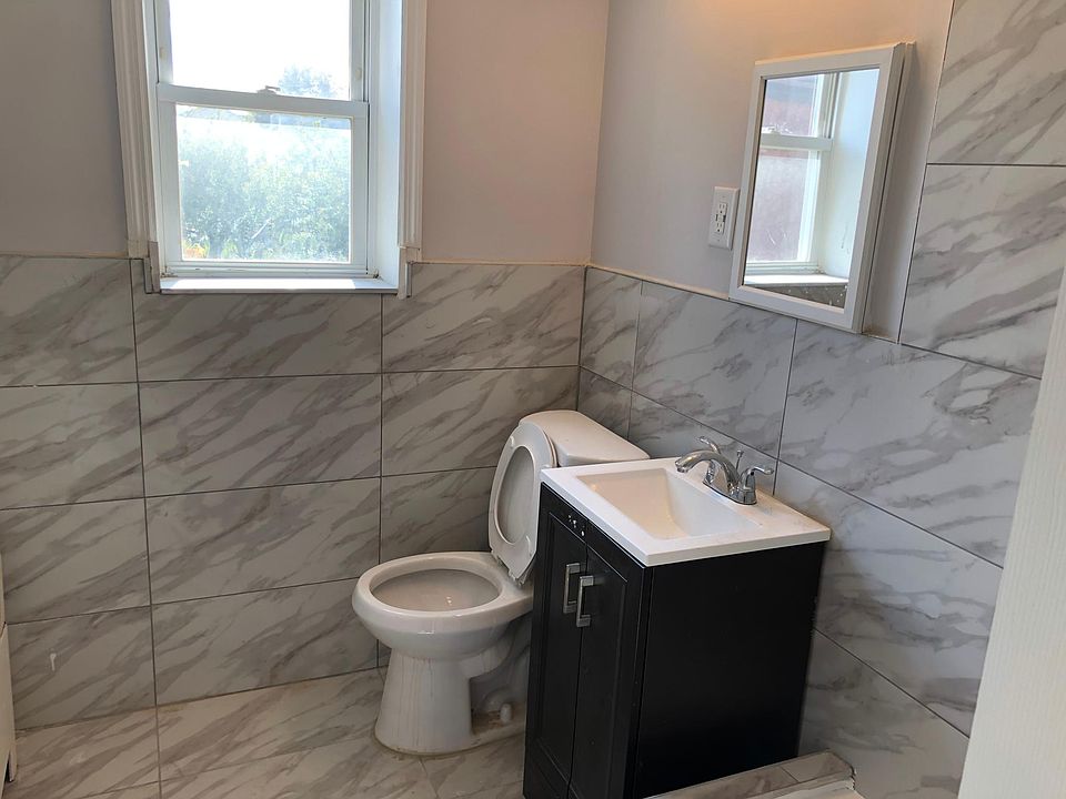 1st image of 196 Roseville Ave APT 26