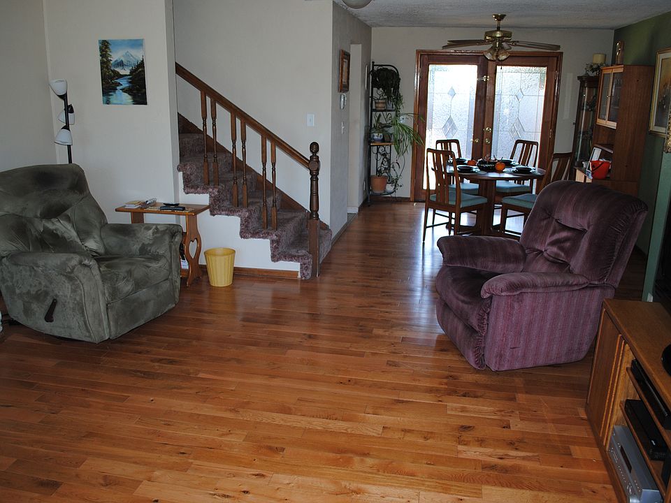 LIVING ROOM AND DINING ROOM