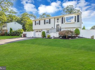 316 Neptune Ave, Bayville, NJ 08721