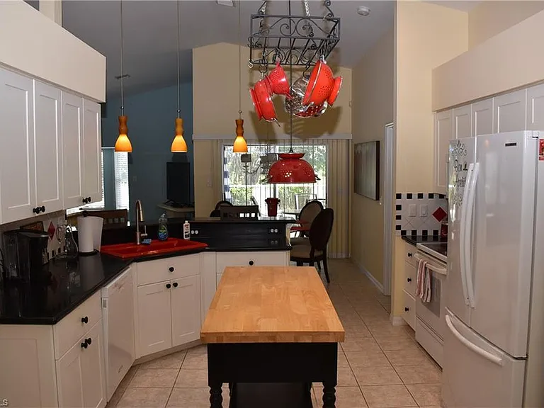 25817 Pebblecreek Dr — Photo 3