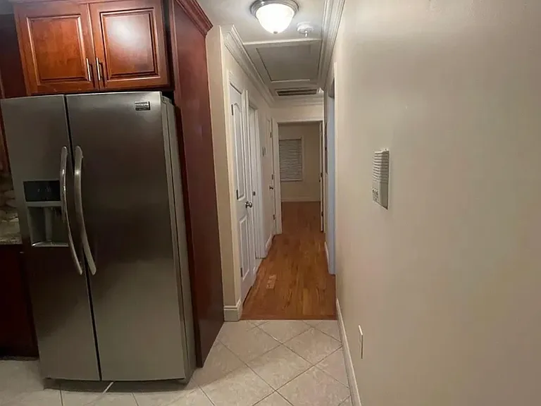 123 Saint Pauls Ave #2 — Photo 1