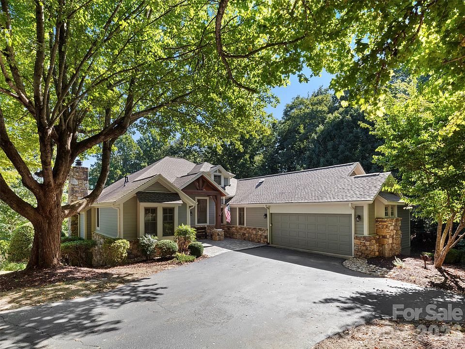 1st image of 1 Meadow Ridge Ln