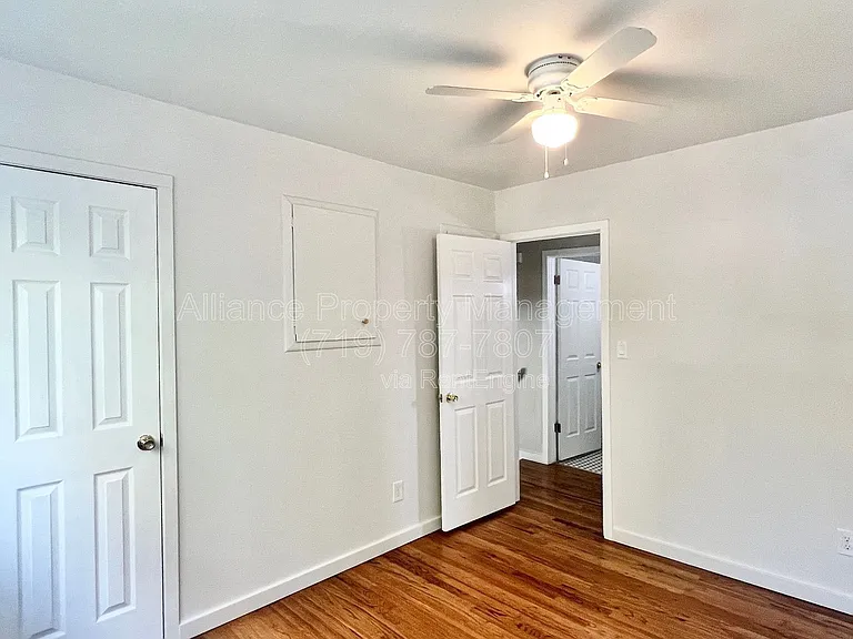 514 Catalina Dr — Photo 18