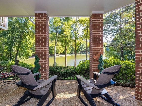 3rd image of 2901 Saint Regis Dr