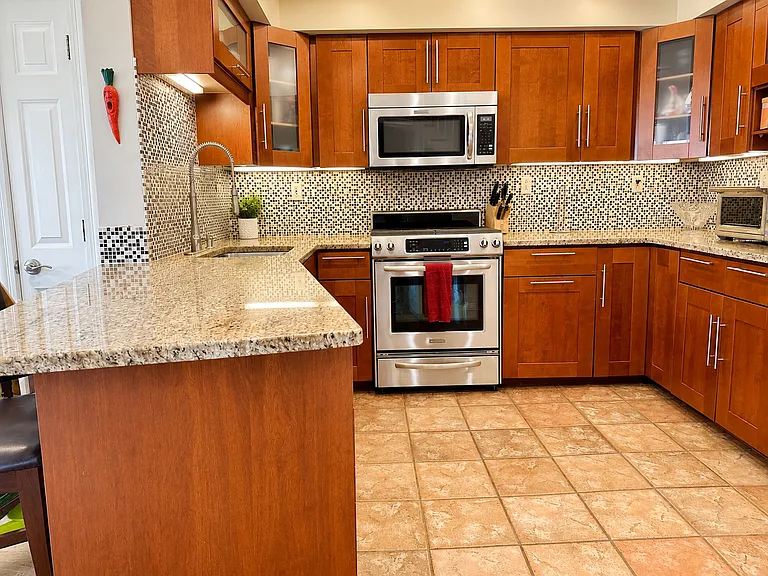 39 Old Harbor St #2 — Photo 18