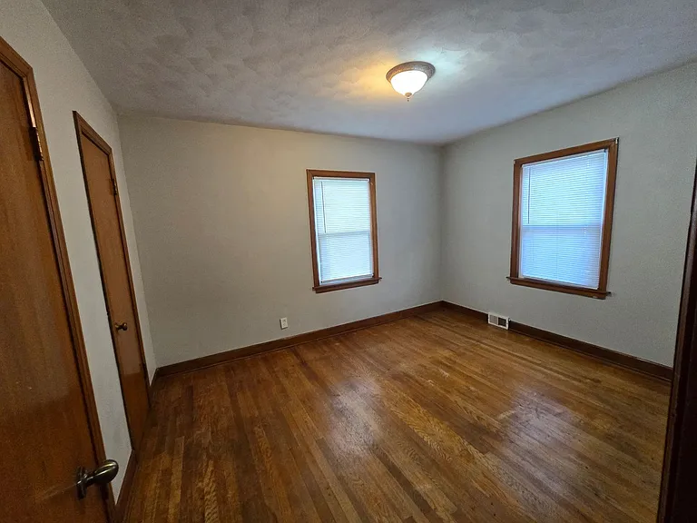 804 W Lombard St — Photo 9