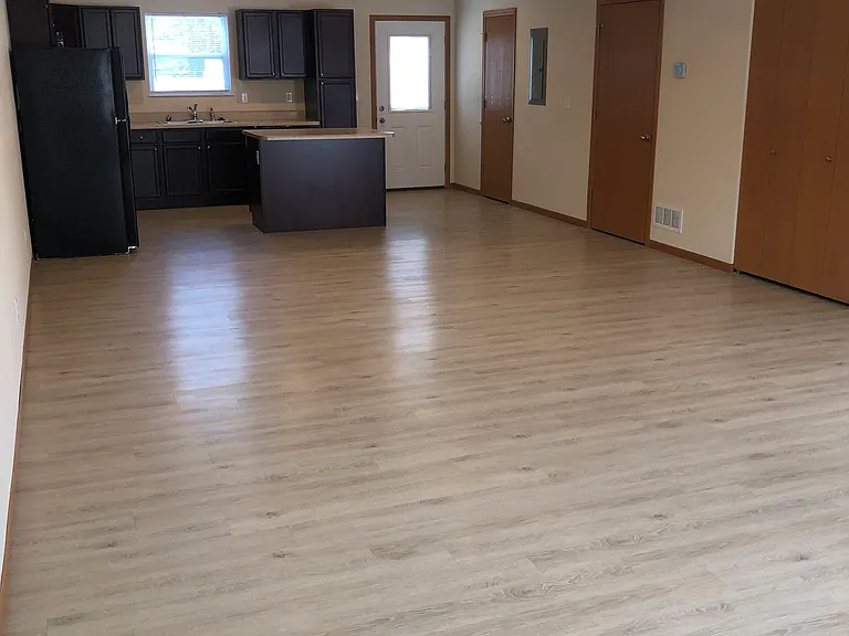 1 Hundred West Apartments — Photo 35