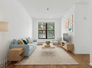 376 Saint Johns Pl APT 2A, Brooklyn, NY 11238
