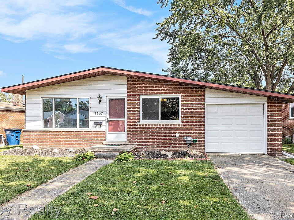 1st image of 8252 Hillcrest Blvd