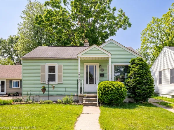 536 Andresen Ct, Hazel Park, MI 48030