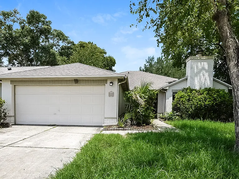 534 S Sundance Dr — Photo 1