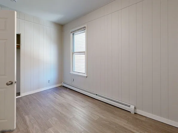 346 Chelsea St, Boston, MA
