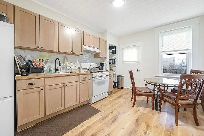 743 Harrison Ave #5 — Photo 24