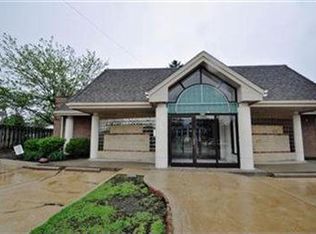 3525 Warren Rd, Cleveland, OH 44111