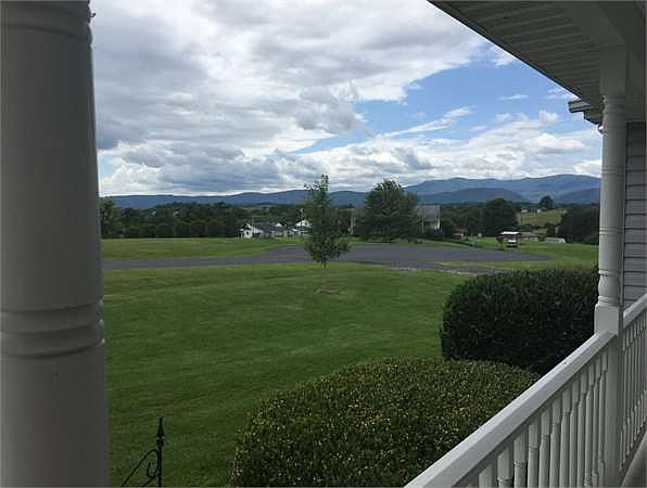 2nd image of 125 Fairview Ln