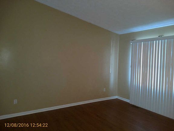 5th image of 2712 Saybrooke Dr
