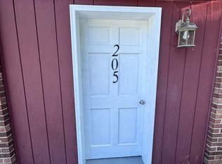 201 Lexington St #3, Damascus, VA 24236