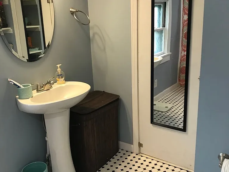 1109 Julia Ave — Photo 15