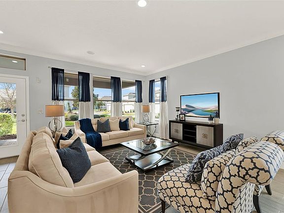 7th image of this home