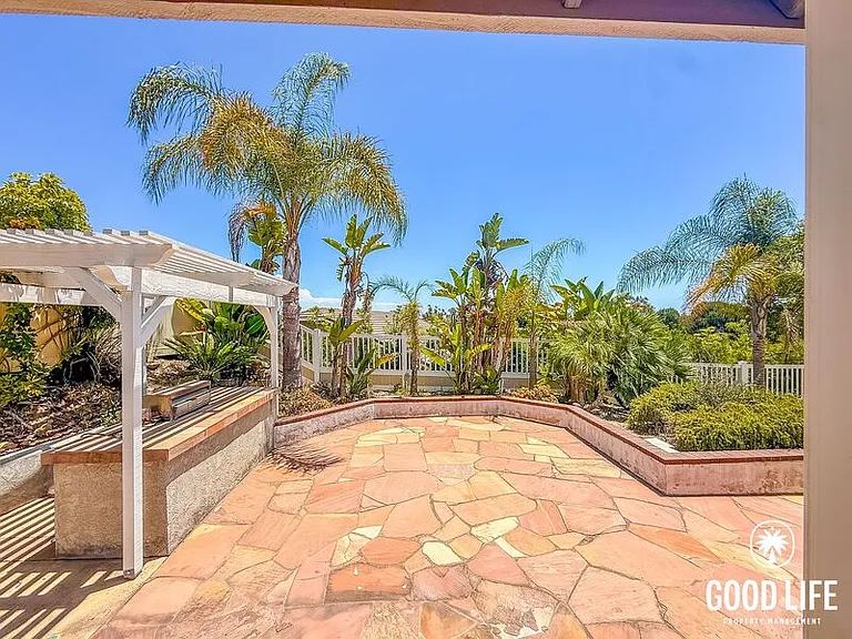 11775 Scripps Lake Dr — Photo 22