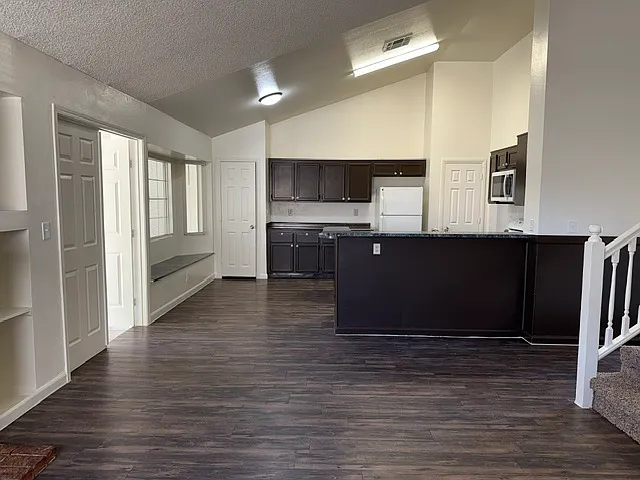 2998 Kennewick Dr — Photo 7